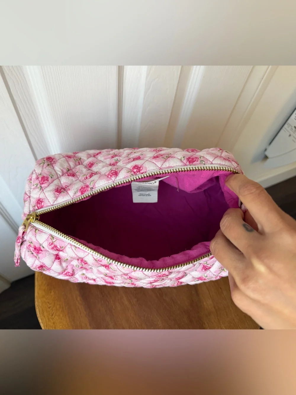 Love Shack Fancy Octavia Bag In Pink Divine
Quilted Romantic Cottagecore Floral - Picture 7 of 9